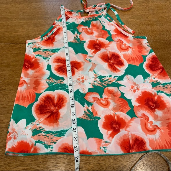 A’gaci silky halter style top with pink red and green floral design and tie neck - Picture 5 of 6